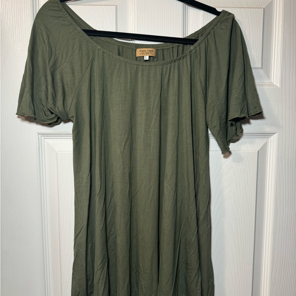 Piko 1988 Olive Green Off-Shoulder Swing Top